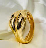 Pout Cuff